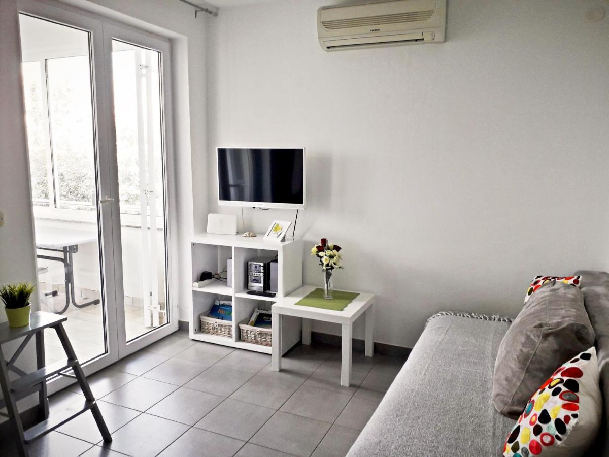 Apartment Zea Novalja Kültér fotó